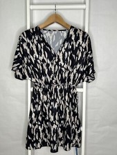 Cupshe Dress NEW Womens M Black Pink Print Short Sleeve V-Neck Mock Wrap 2302