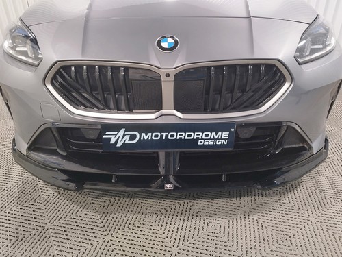 DIVISOR DELANTERO V.2 BMW SERIE 1 F70 M-PACK / M135I (2024-) ABS NEGRO BRILLANTE - Imagen 3 de 7
