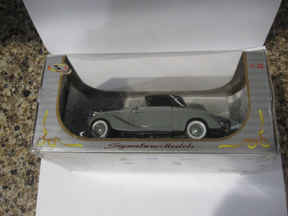 1950 Mercedes-Benz 170S  - 1:32 Scale - Signature Models Die Cast OPEN BOX - Image 2 of 4