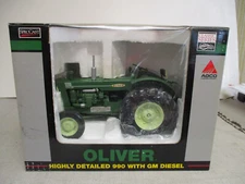 SpecCast Oliver 990 w/ GM DieselToy Tractor "2009 HPOCA Show" 1/16 Scale, NIB