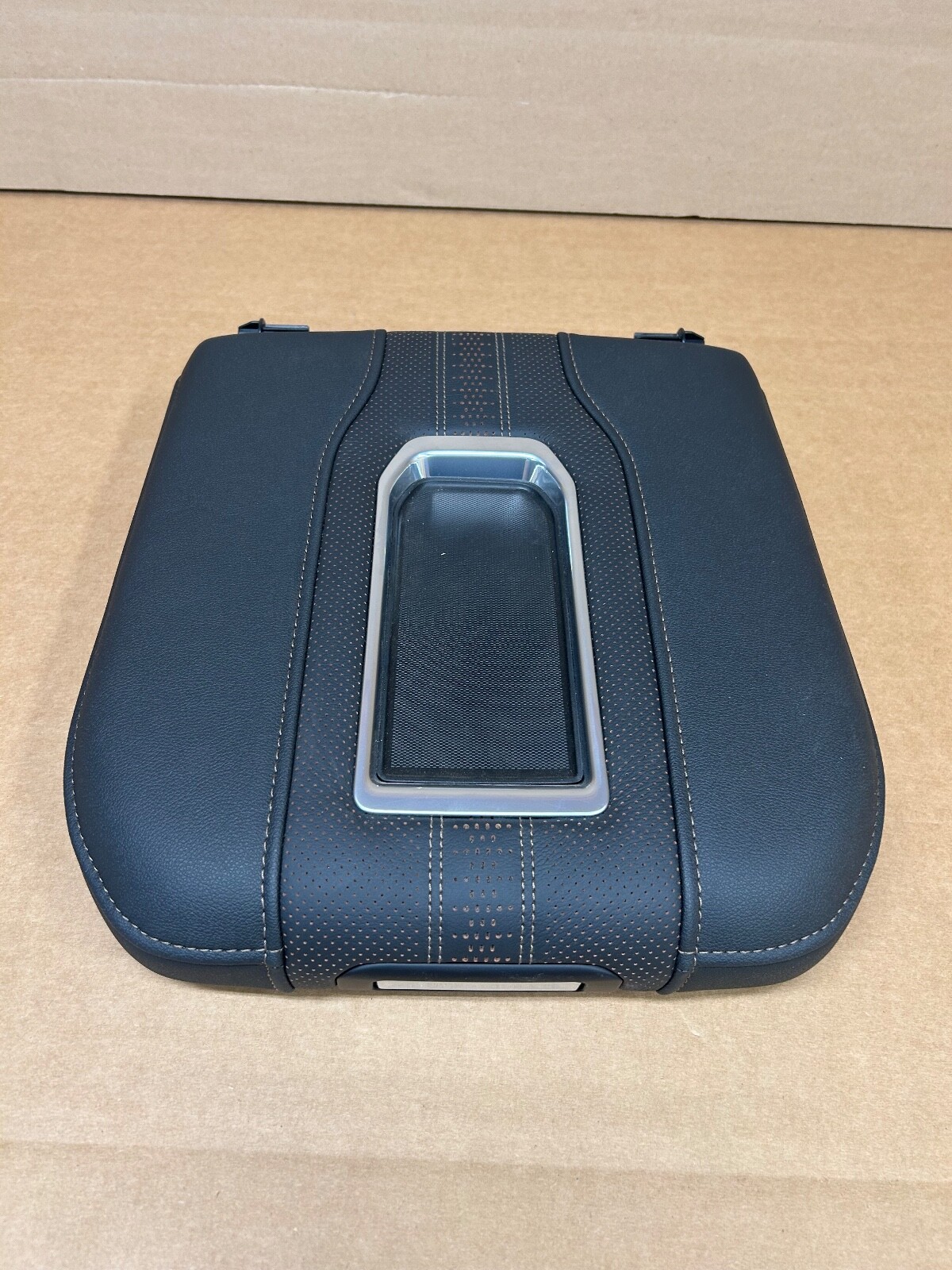 OEM Chevy Silverado GMC Sierra Center Console Armrest BLACK 1500, 2500