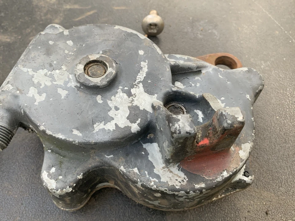 1971 ONLY GM Scissor Top Gearboxes L R Eldorado Caprice Centurion Convertible - Image 3 of 4