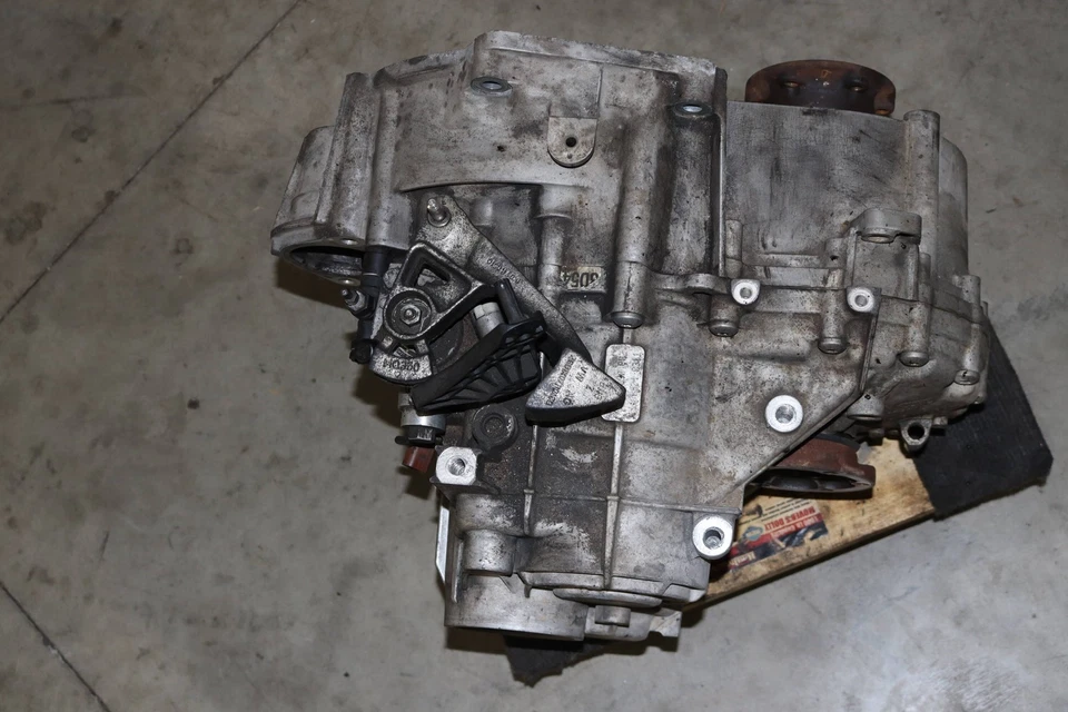 VW BEETLE 2012-2016 - Transmisión manual de 6 velocidades 02Q300045A Foto 4 de 4