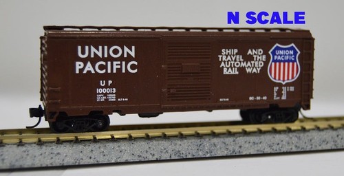 Value Trains USA 40' PS-1 Boxcar Union Pacific #100014 Spur N Squeaky's Trains | Zustand: New