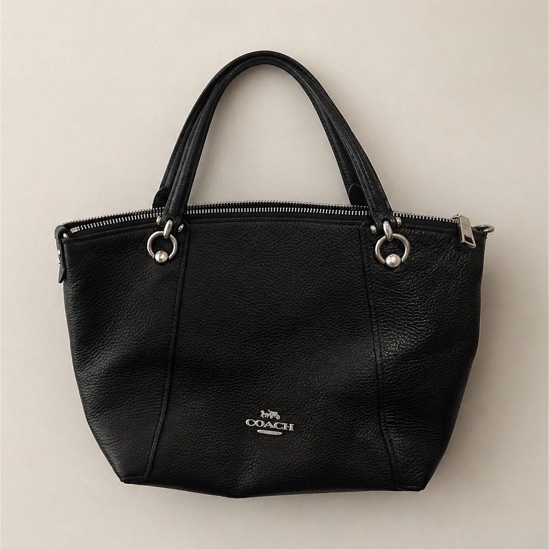 Authentic COACH Black Pebbled Satchel Top Handle Bag Women display picture 3