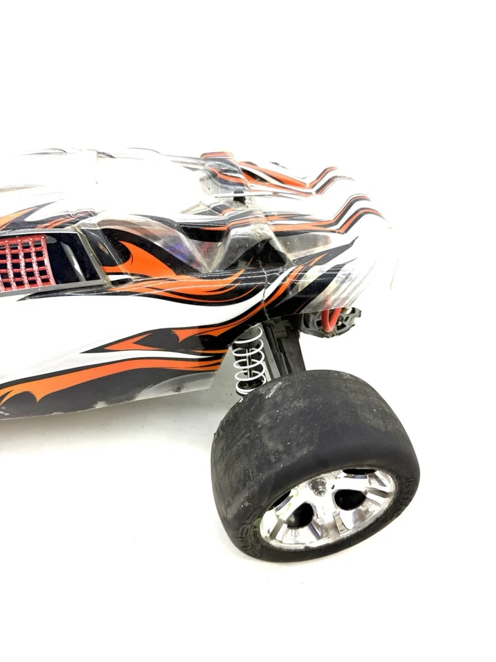Traxxas Rustler 2WD Brushed Stadium Truck 1/10 - Image 3 of 4