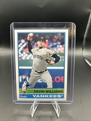 2025 Topps Heritage Devin Williams /200