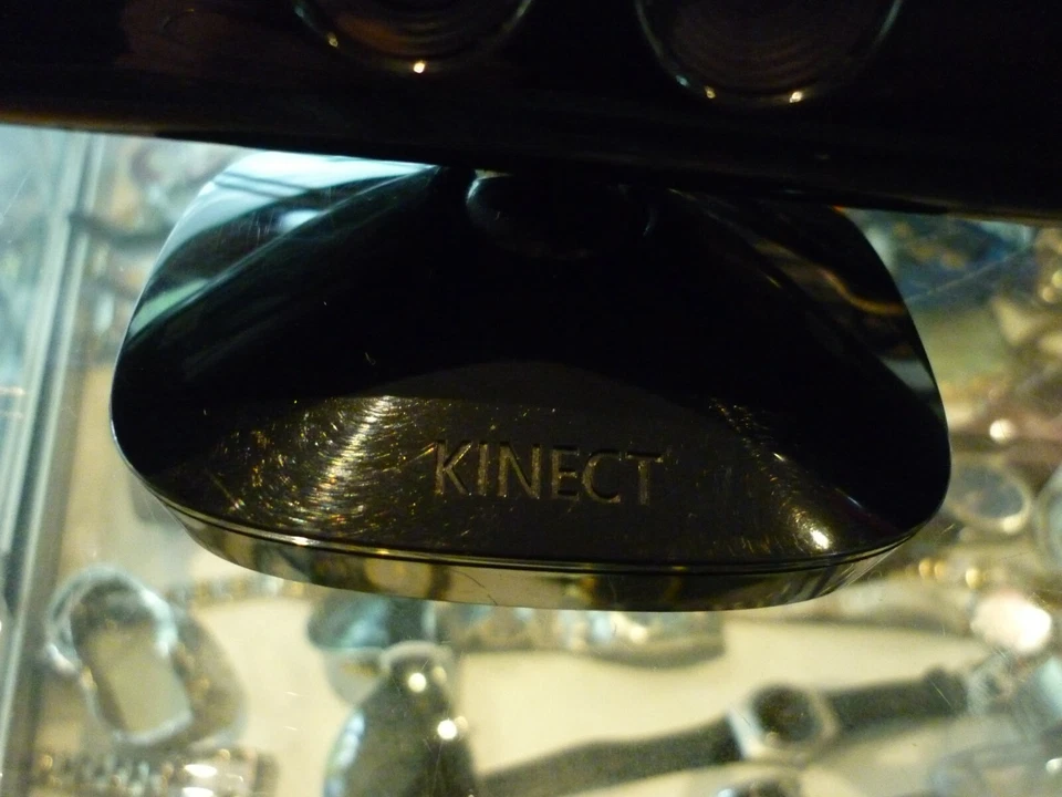 GENUINE MICROSOFT XBOX 360 KINECT SENSOR IN BLACK (1414) - AU STOCK ! - Image 3 of 4