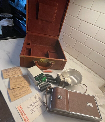 VTG 1940s Polaroid Land Camera Model 95 with Bulb Flash 201 case new ...