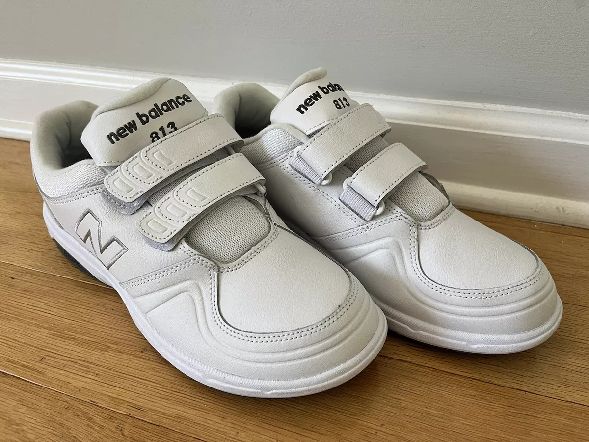 Women's hook and loop shop walking shoes