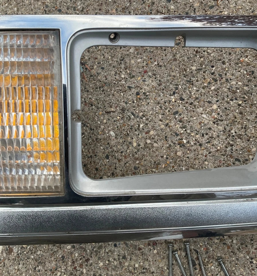 1988-1991 Mercury Grand Marquis GS Headlight Bezel Trim Passenger Right OEM Lit - Изображение 4 из 4