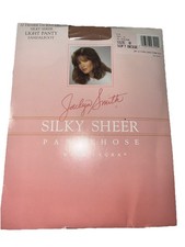 Jaclyn Smith Silky Sheer Pantyhose Soft Beige Size B 20 Denier Sandalfoot NIP