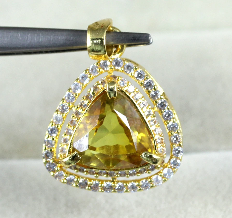 Colgante certificado billones de piedras preciosas de zafiro amarillo natural de 6,85 quilates de 10 x 10 mm Foto 3 de 4