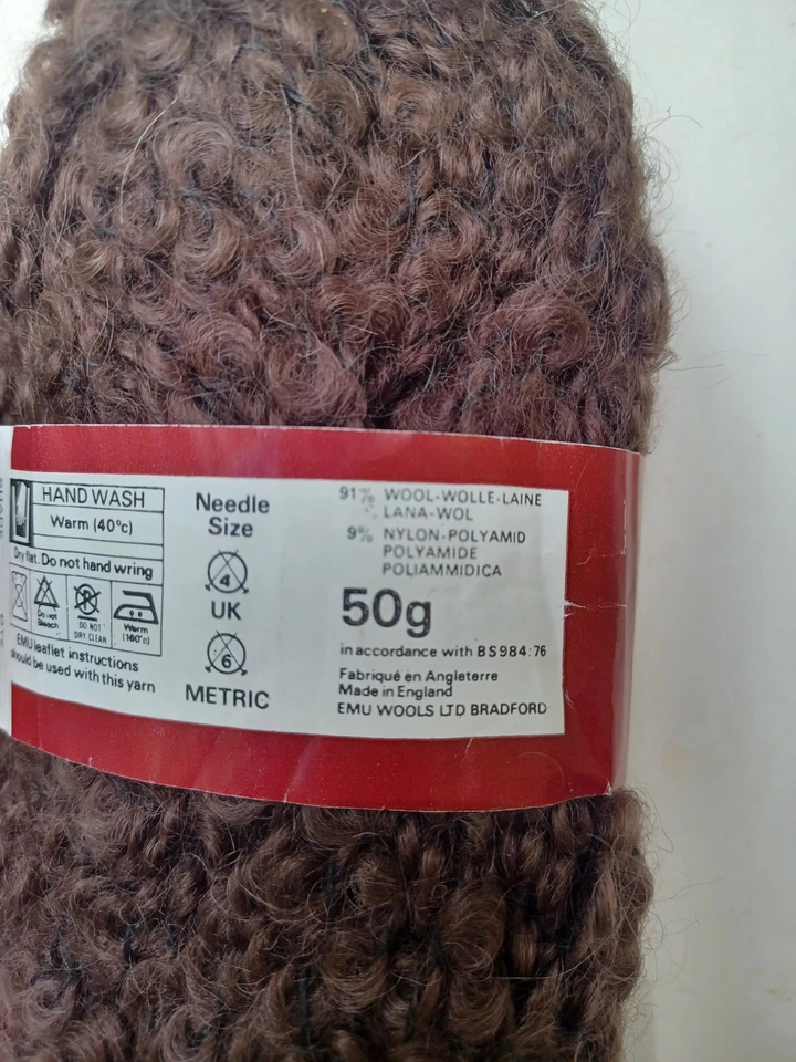Hilo de Lana Emú Vintage Hecho en Inglaterra Tono 641 MARRÓN Lote de 4 Madejas 50g Nuevo Foto 4 de 4