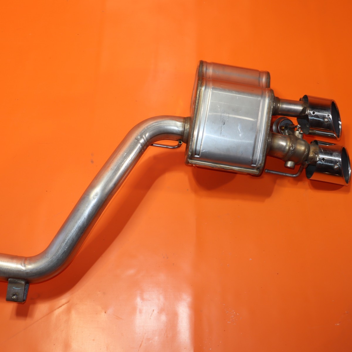 MASERATI GHIBLI EXHAUST MUFFLER PIPE LEFT REAR 2014 2015 2016 2017 2018 2019 OEM