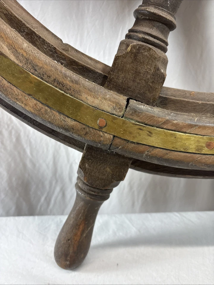 Antique John Hastie & Co Mahogany & Brass Bound Ship Wheel - Greenock, Scotland - Image 3 of 4