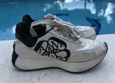 Alexander McQueen White Leather Sprint Runner Sneakers 691039 Sz 36 M