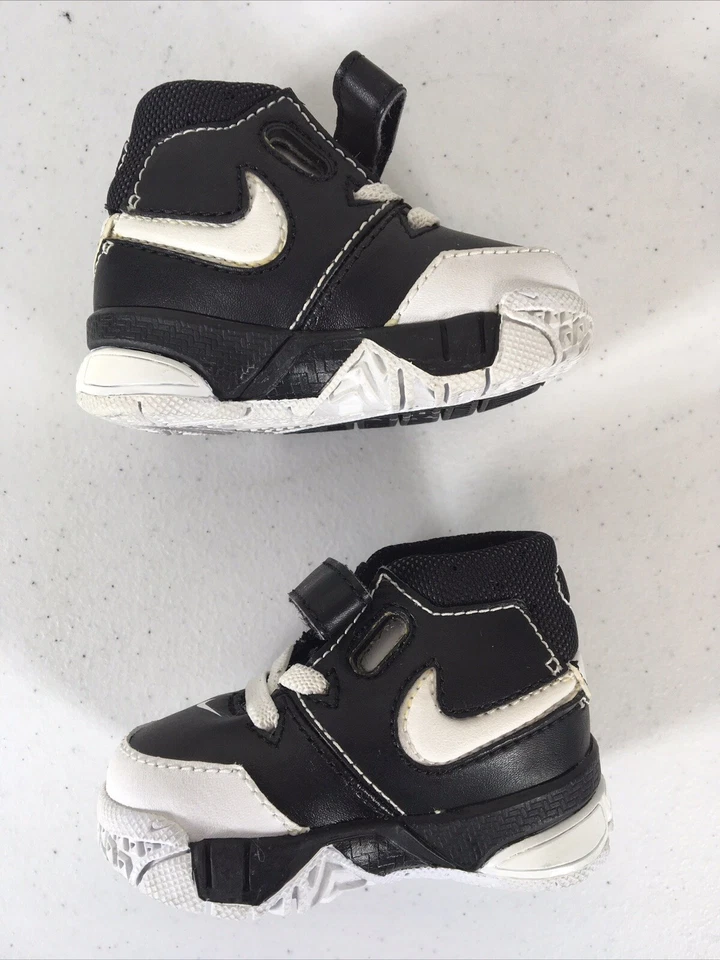 VNDS 2005 Nike Air Zoom Kobe Bryant 1 OG Black White Baby Toddler 2c 313169-012 - Image 2 of 4