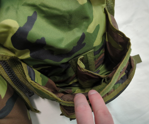 Storrie Parachute Works Tactical Type Wildlife Photographer Vest Woodland Camo - Picture 9 of 11