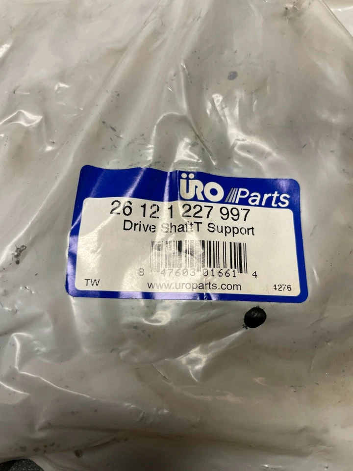 Soporte central del eje de transmisión URO - 26-12-1-227-997 - Para BMW 740i, 740iL y 750iL Foto 4 de 4