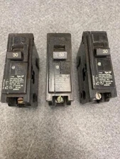 *Lot of 3* Siemens Q130 30A Circuit Breaker