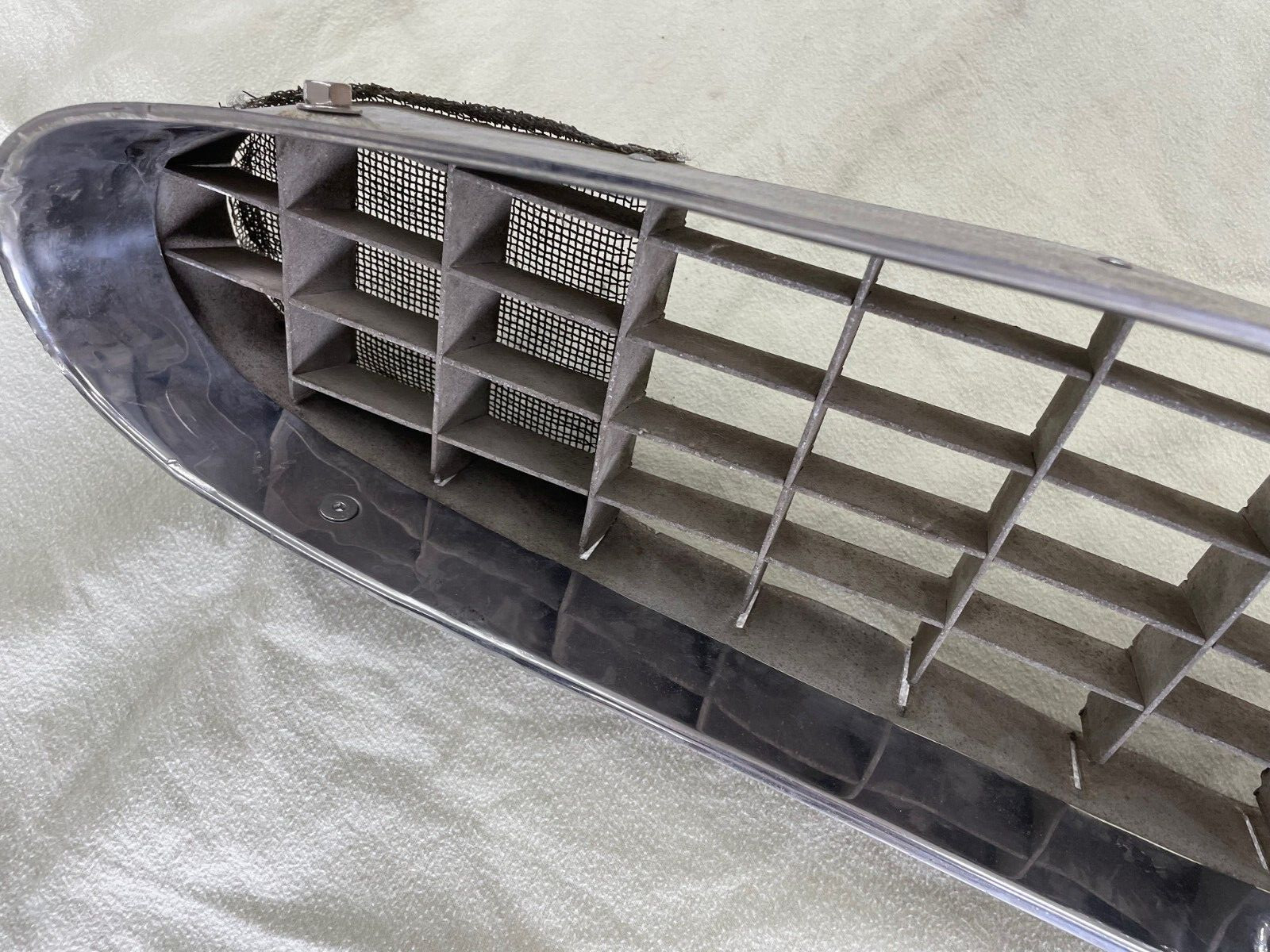 1960's Vintage Ferrari Grille 275/330/365??