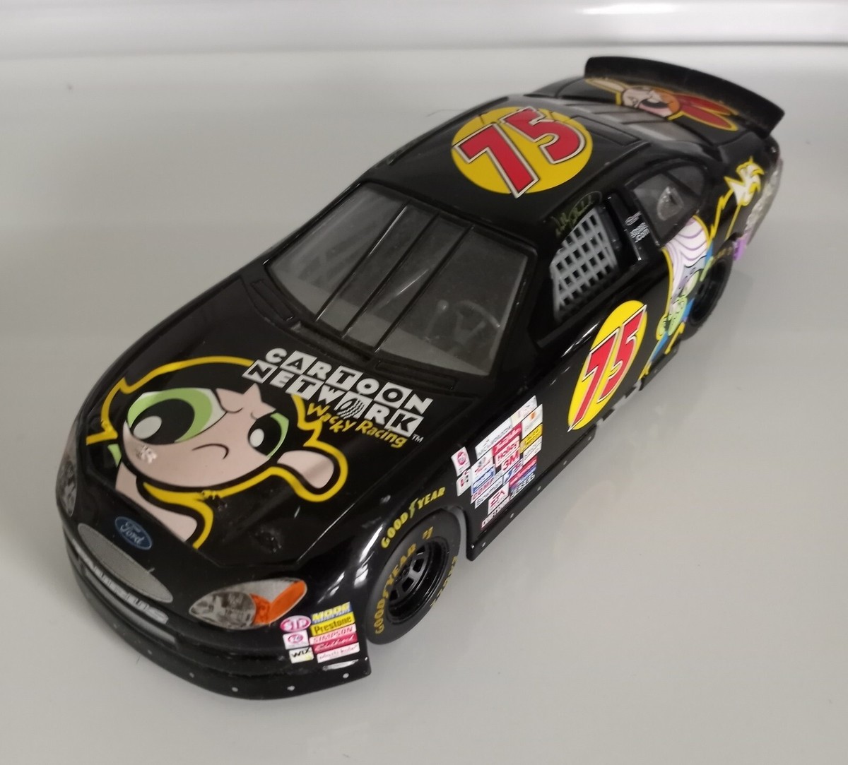 RACING CHAMPIONS 2000 WALLY DALLENBACH #75 POWERPUFF GIRLS TAURUS