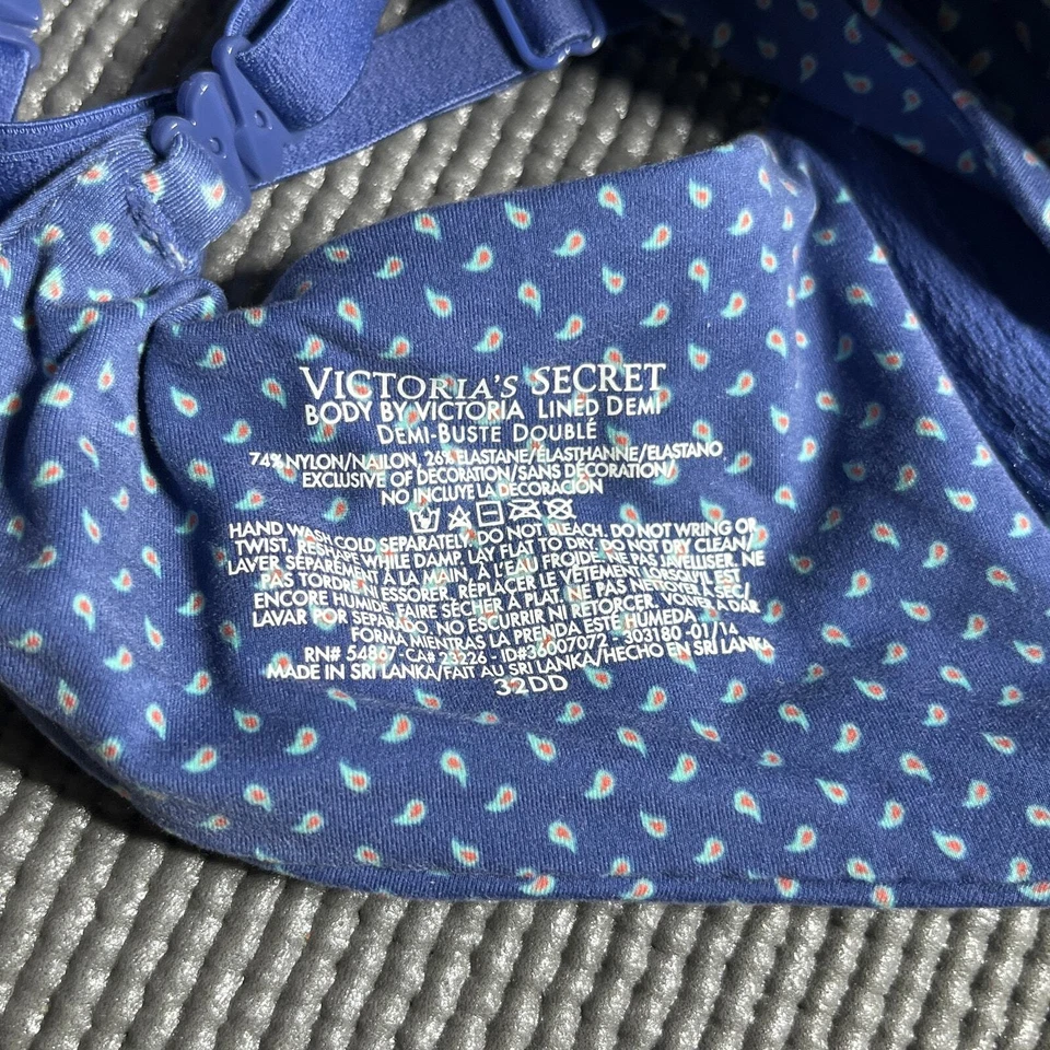Sujetador Victoria's Secret Demi para mujer 32DD azul cachemir forrado por Victoria Foto 4 de 4