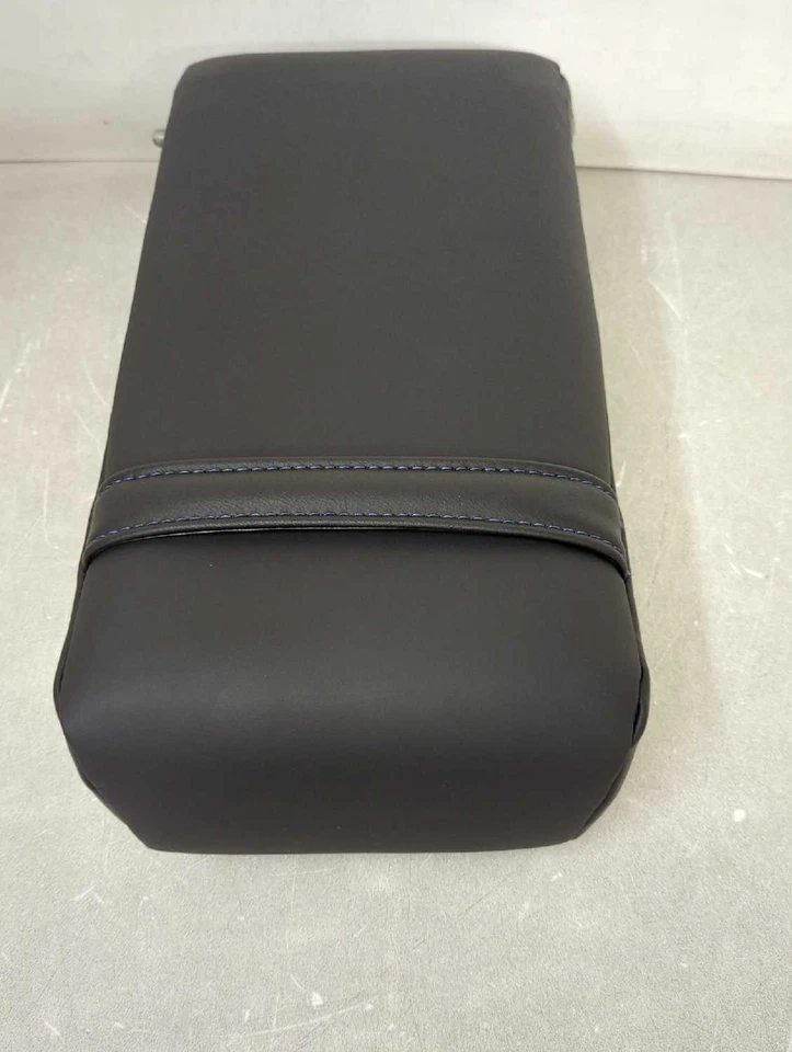 New OEM genuine Honda Rear Seat Armrest 1999-2003 Acura TL black B150L leather - Image 3 of 4