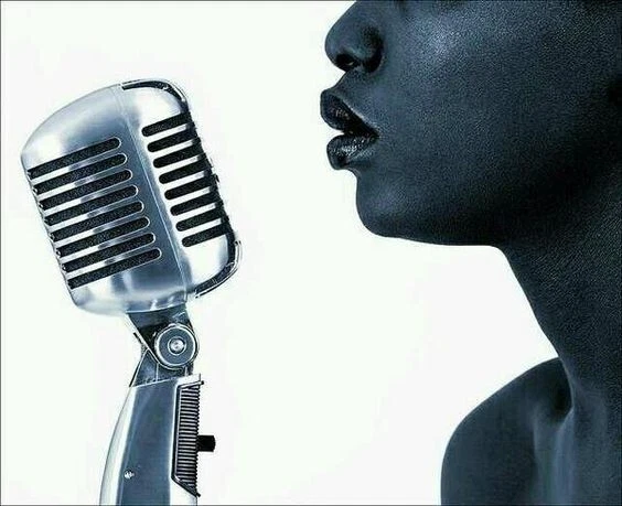 Collectible Dynamic Vintage Classic Grill Microphone Antique Metal Working Mic. - Image 4 of 4