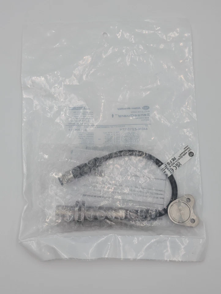 Interruptor sin contacto Allen-Bradley 440N-Z21S17H Guardmaster SensaGuard nuevo Foto 4 de 4