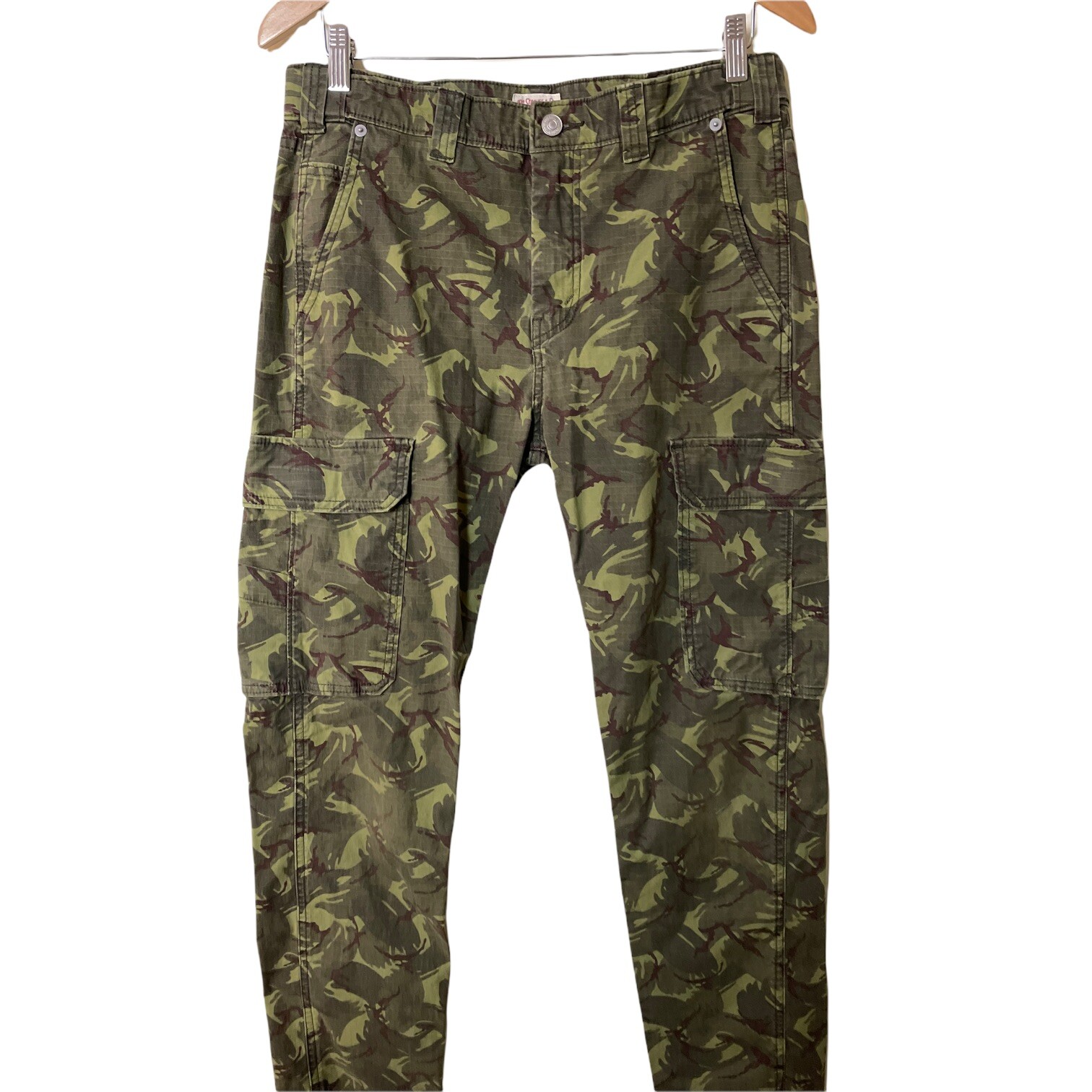 Levis 502 Taper Fit Hybrid Cargo Camo Mens Pants Adju… Gem