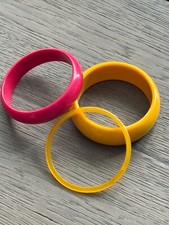 Lot of 3 Colorful Vintage Plastic Bangle Bracelets Bright Fun Yellow