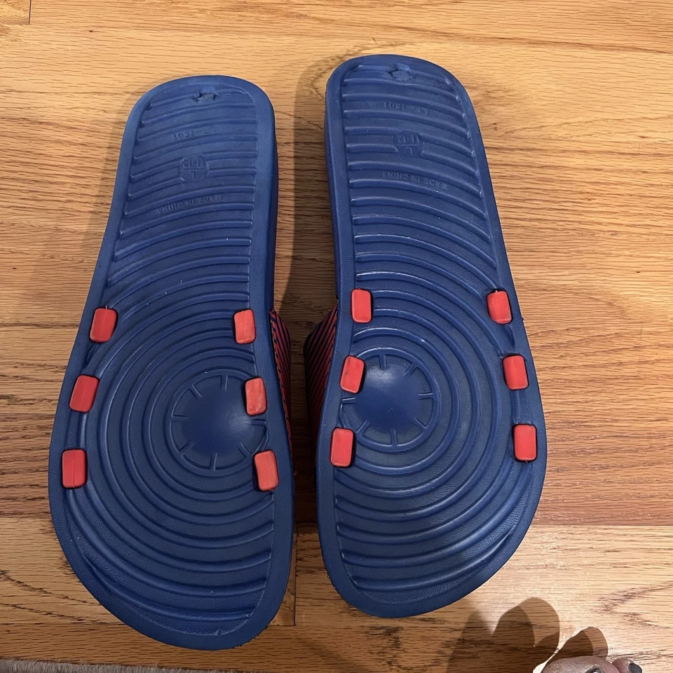 Sandalias Chicago Cubs Para Hombre Logo Grande Chanclas Toboganes, Talla Grande (11/12) Nuevas Foto 2 de 3