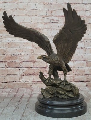 Eagle in Flight Quality Lost Wax Bronze Statue Hand Made hot Cast Figurine Gift