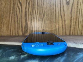 PS Vita 2000 Aqua Blue CIB - Tested & Fully Functional