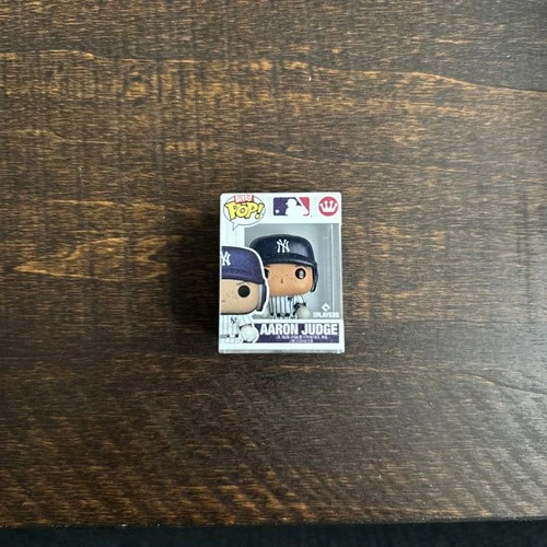 2026 Topps Series 1 Funko Bitty POP! Aaron Judge Yankees Mini-Figure Super Box