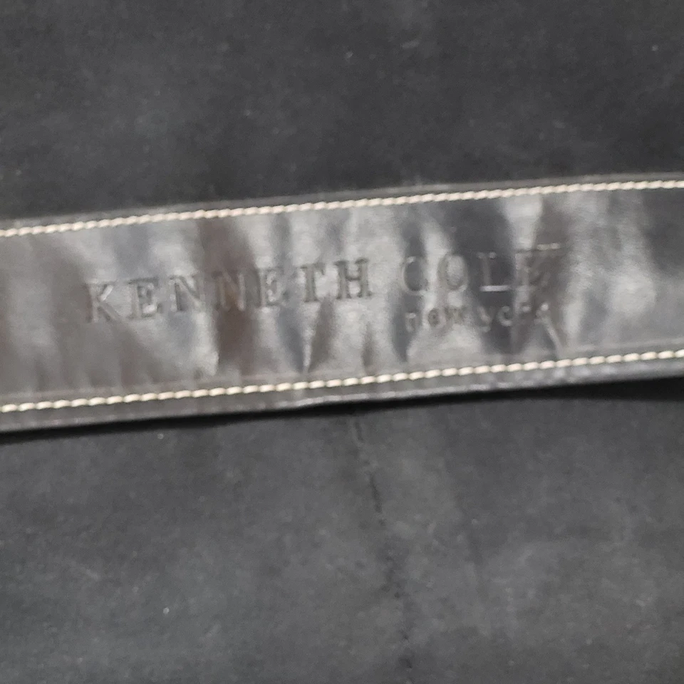 Kenneth Cole Bolso Negro Gamuza Unisex Nueva York Solapa Mensajero Maletín Laptop Y2K Foto 2 de 4