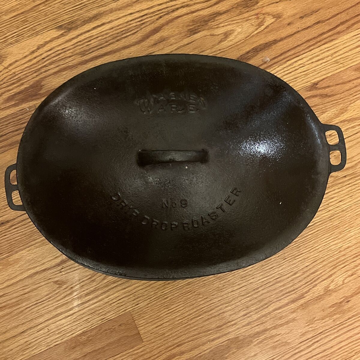 Wagner Ware No. 9 Cast Iron Oval Roaster With Lid | Dutch Wagner Ware No. 9 Cast Iron Oval Roaster With Lid | Dutch