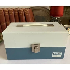 Smith-Victor 8 mm Reel to Reel Box with 5 Empty Reels in Tins