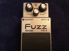 Boss FZ-5 Fuzz-Pedal Effektgerät