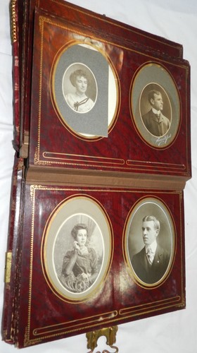 Album fotografico vintage con 66 fotografie/ritratti in stile famiglia - Foto 12 di 13