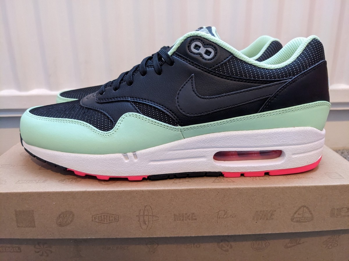 nike air max 1 fb yeezy