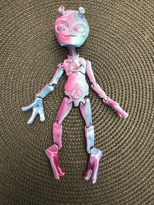 Pink Purple 3D Printed Anycubic Alien Flexi Print In Place Cute Sci-Fi Figure