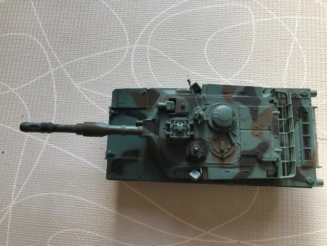 Large RC Twin Battle Tank Radio Remote Control Tank Abrams M1-A2 Vs Tiger-I - Image 3 of 4