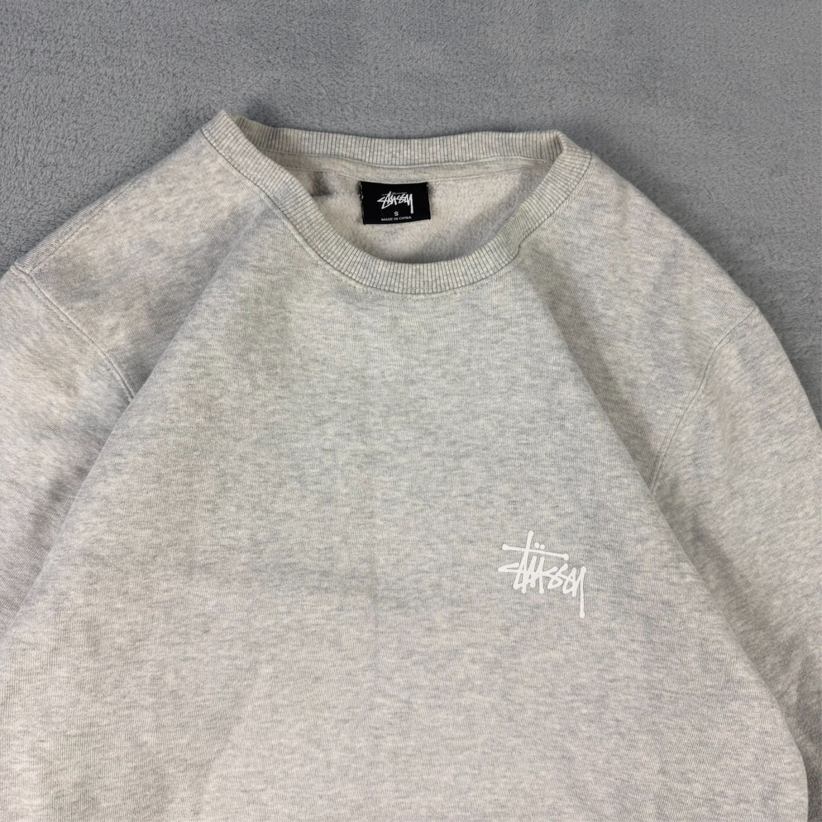 Vintage Stussy 2000's Grey Spellout Heavyweight Size Small Pullover Sweatshirt image 4