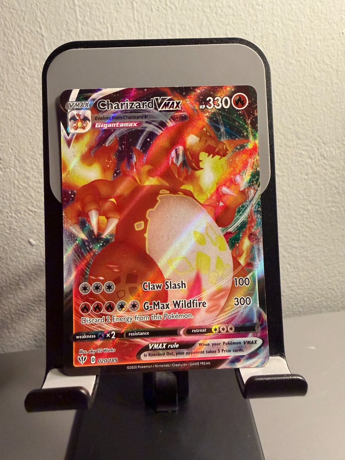 POKEMON DARKNESS ABLAZE #020/189 CHARIZARD VMAX (NEAR MINT, PACK FRESH)