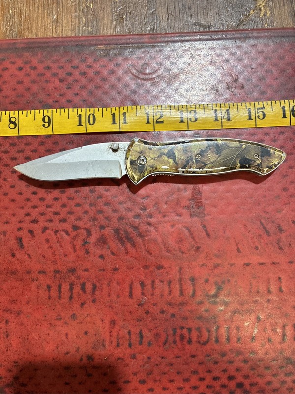 Pocket Knife 