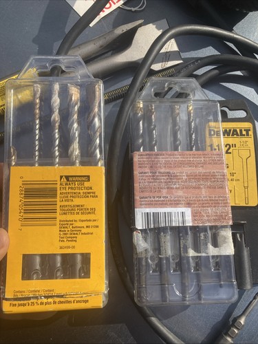 DeWalt Trapano a percussione rotativo D25303 con borsa, punte, trapano in carburo Acc, trapano Bosch Adpt - Foto 17 di 22