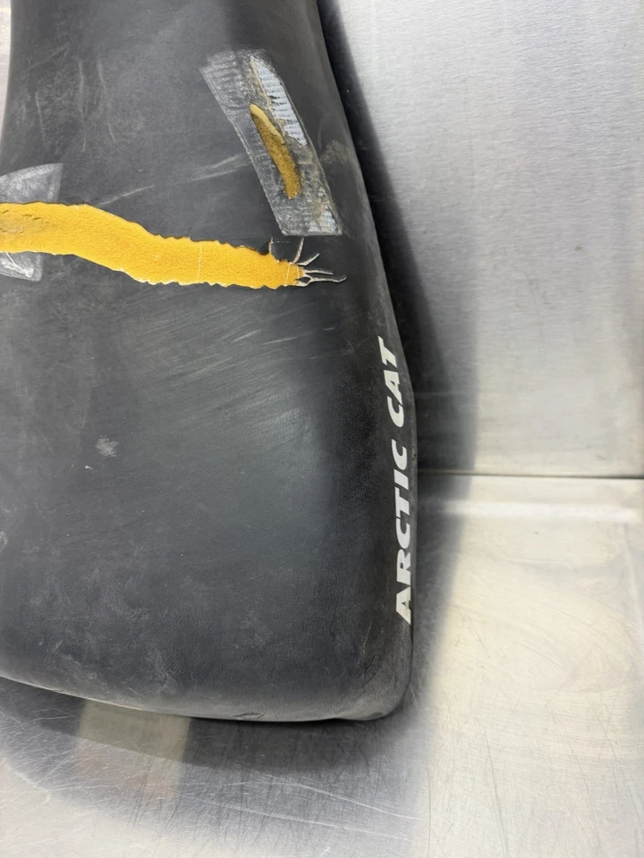 98 99 00 01 Arctic Cat Bearcat 4x4 500 454 400 base de asiento 0506-223 Foto 3 de 4